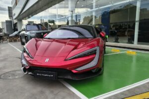 Con una inversión de USD 1,6M, Parra inauguró el concesionario BYD Villa Cabrera